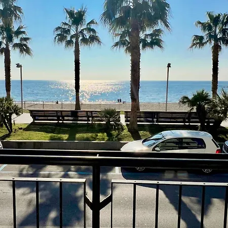 Apartment Trilocale Fronte Mare