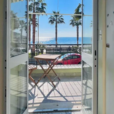 Apartmán Trilocale Fronte Mare Varazze